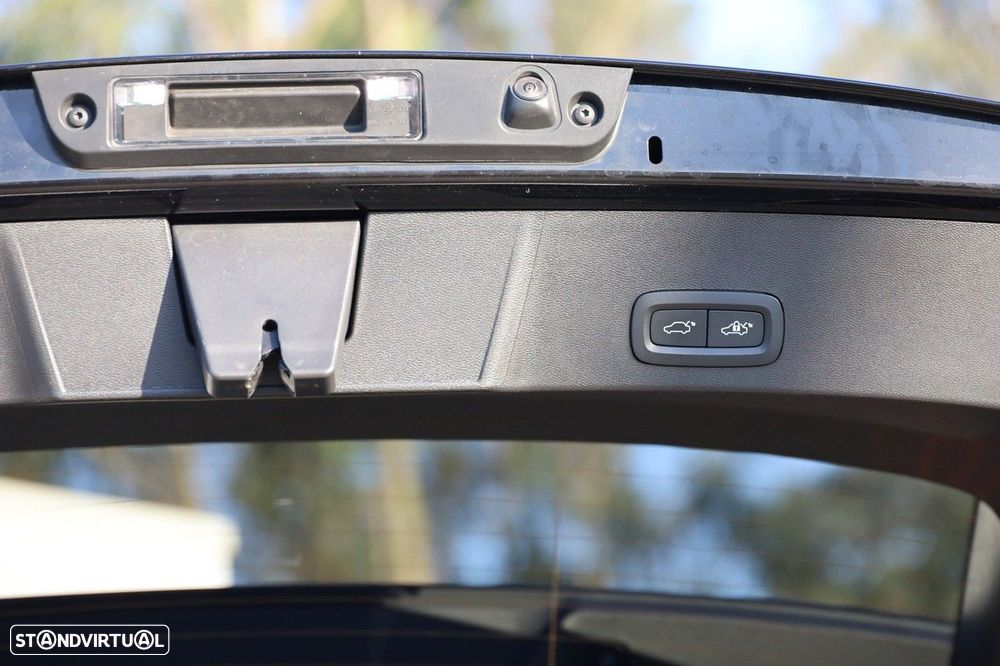 Volvo XC 40 1.5 T4 PHEV Core - 6