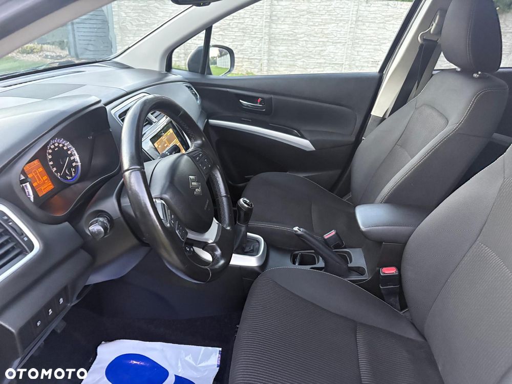 Suzuki S-Cross - 8