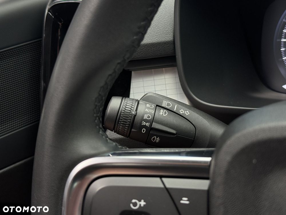 Volvo XC 40 T4 Plug-In Hybrid Core - 24