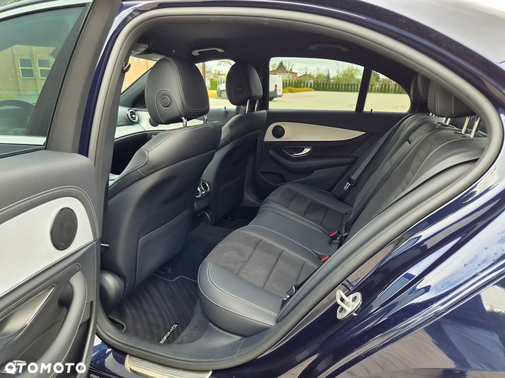 Mercedes-Benz Klasa E 220 d 4-Matic AMG - 26