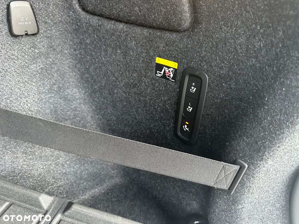 Volvo XC 40 D4 AWD Geartronic Inscription - 29
