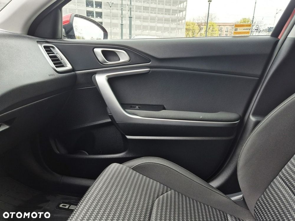Kia Ceed 1.5 T-GDI M DCT - 35