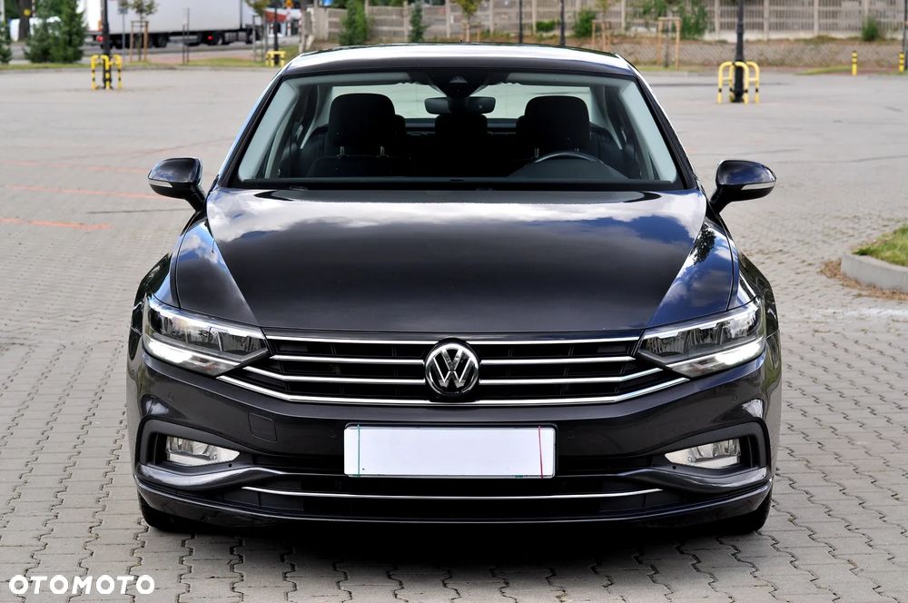 Volkswagen Passat 2.0 TDI EVO Business DSG - 9
