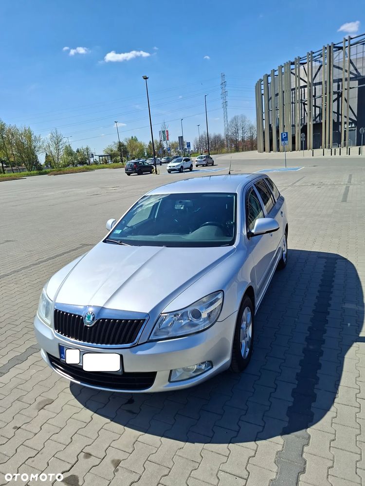 Skoda Octavia 2.0 TDI DPF Elegance - 22