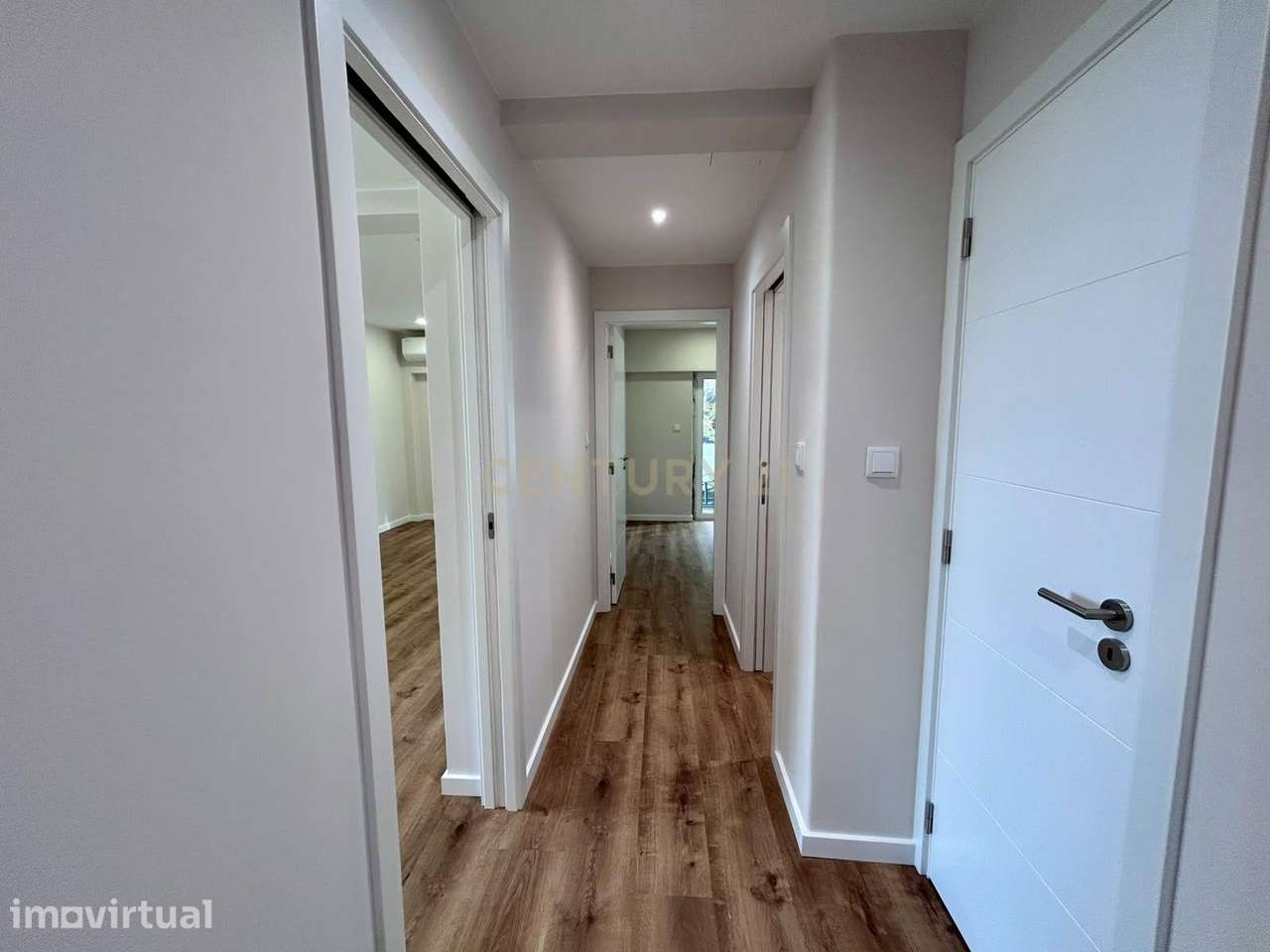 T3 TOTALMENTE REMODELADO | QUALIDADE, CONFORTO E MODERNIDADE | ODIVELA - Grande imagem: 4/21