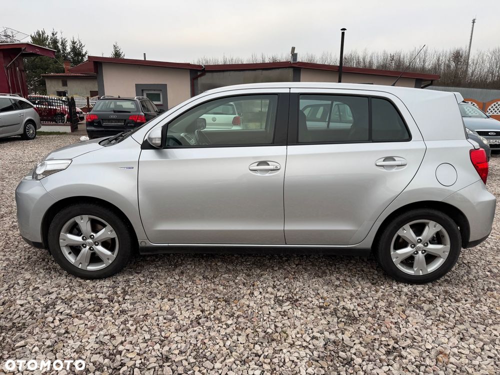 Toyota Urban Cruiser - 7