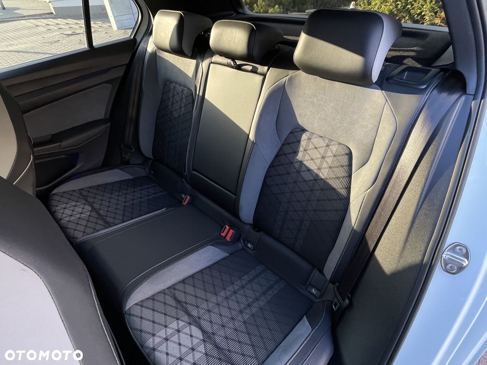 Volkswagen Golf 1.5 eTSI EVO R-Line DSG - 10