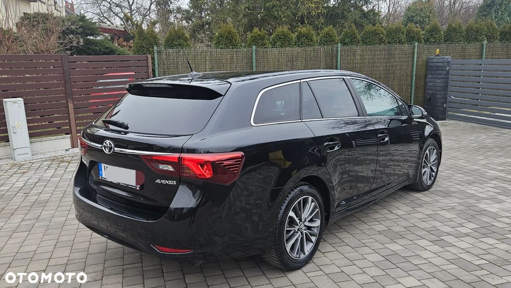 Toyota Avensis Touring Sports 2.0 D-4D Business Edition - 4