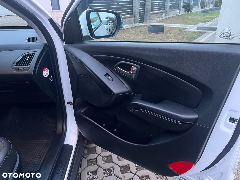 Hyundai ix35 1.6 2WD Fifa World Cup Edition - 19