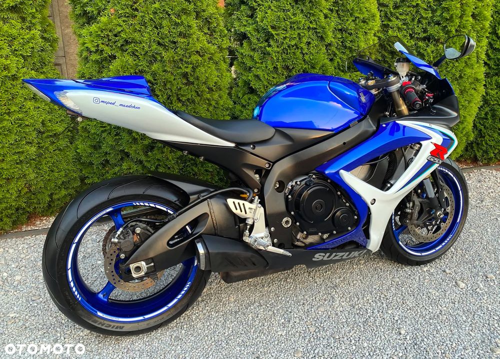 Suzuki GSX-R - 4