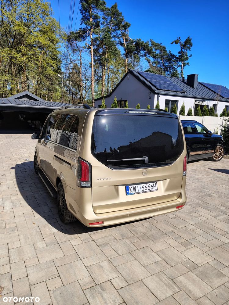 Mercedes-Benz Klasa V 220 d 4-Matic Avantgarde 9G-Tronic (d³ugi) - 5