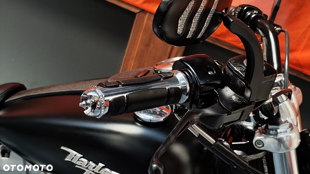 Harley-Davidson Dyna Street Bob - 17