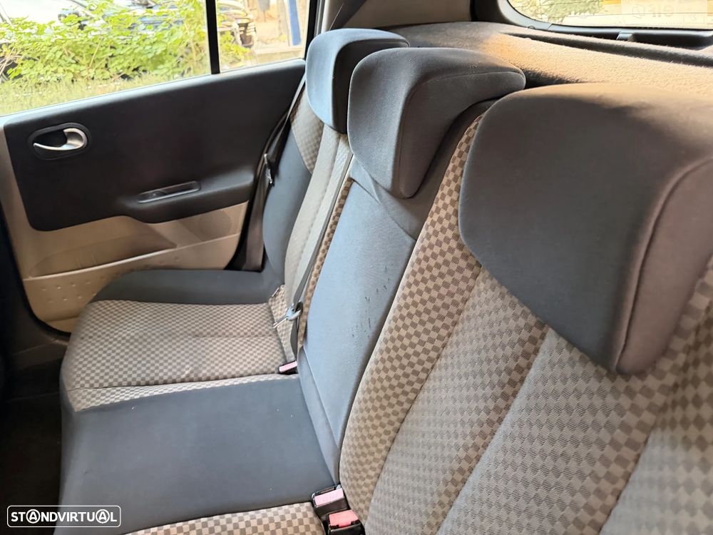 Renault Mégane 1.5 dCi Confort Dynamique - 13