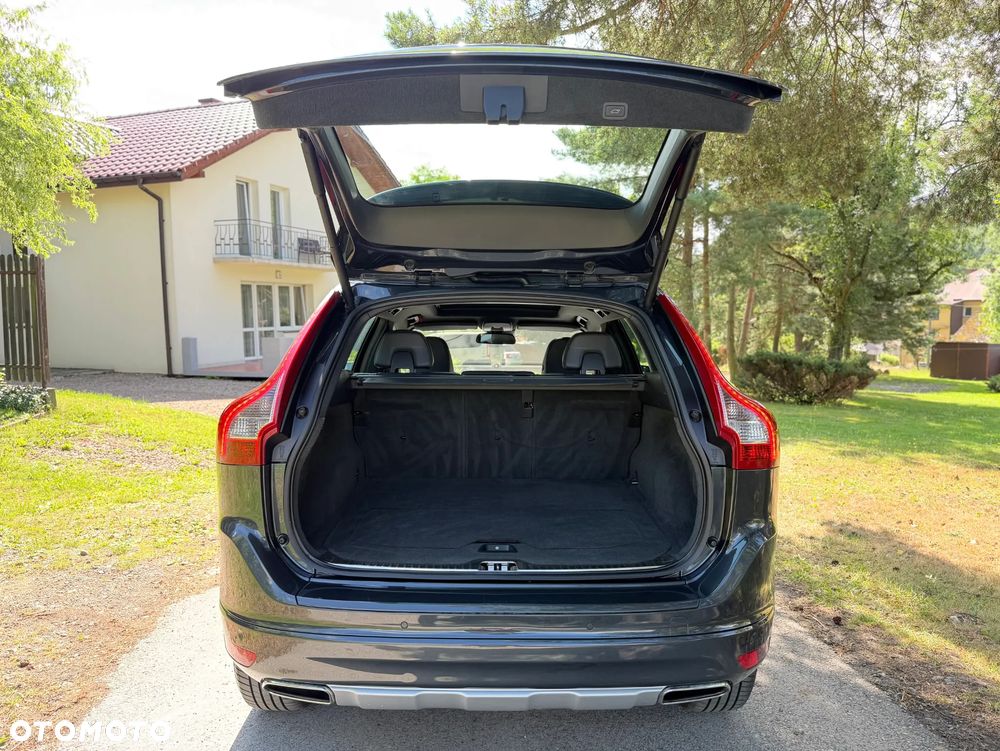 Volvo XC 60 D4 AWD Summum - 33