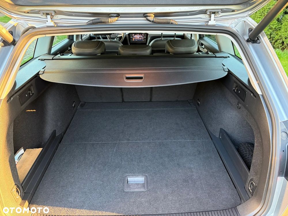 Volkswagen Passat 2.0 TDI EVO Elegance DSG - 15