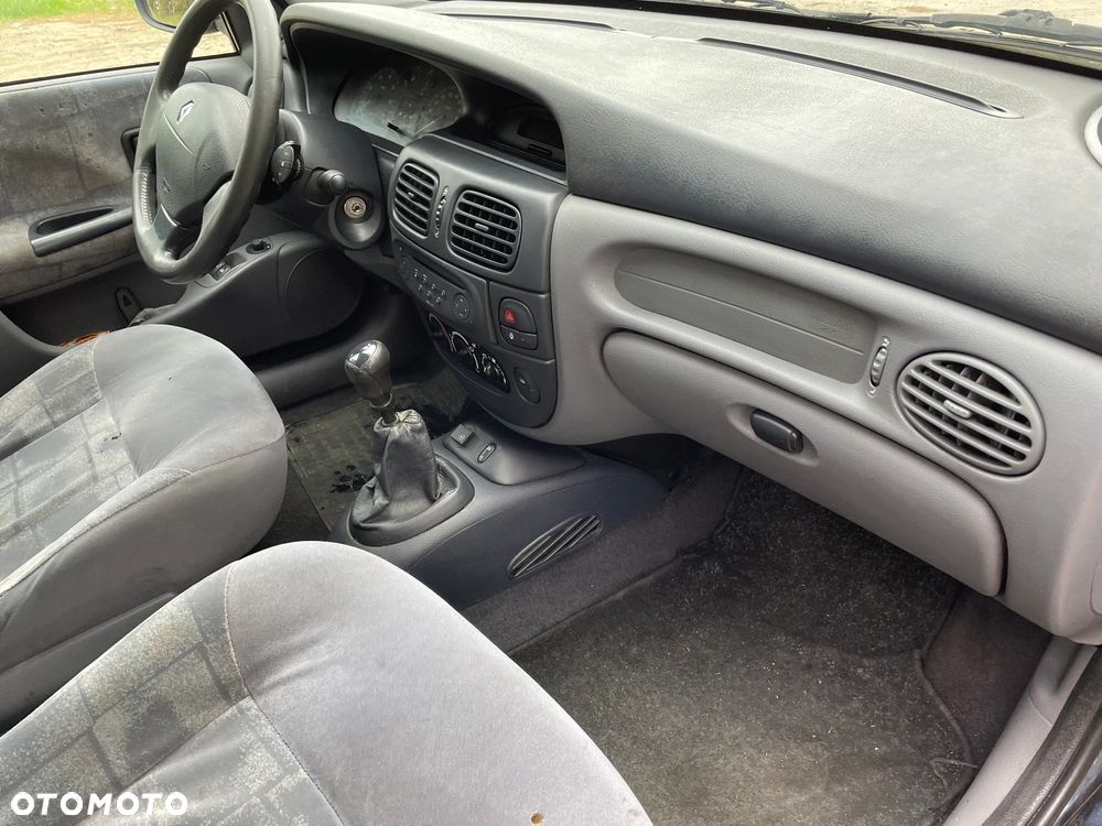 Renault Megane - 10