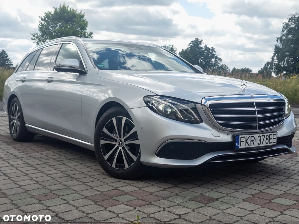 Mercedes-Benz Klasa E 220 d 9G-TRONIC Exclusive - 1