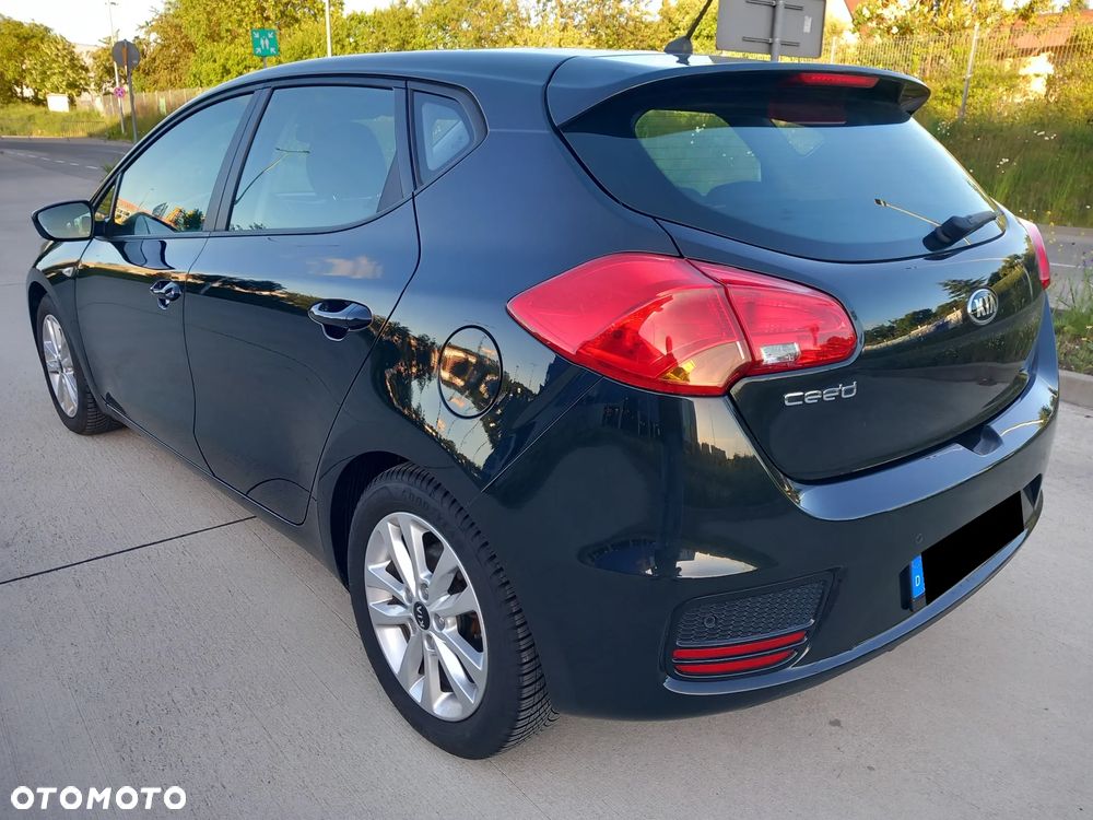 Kia Ceed 1.4 CVVT ISG Vision - 4