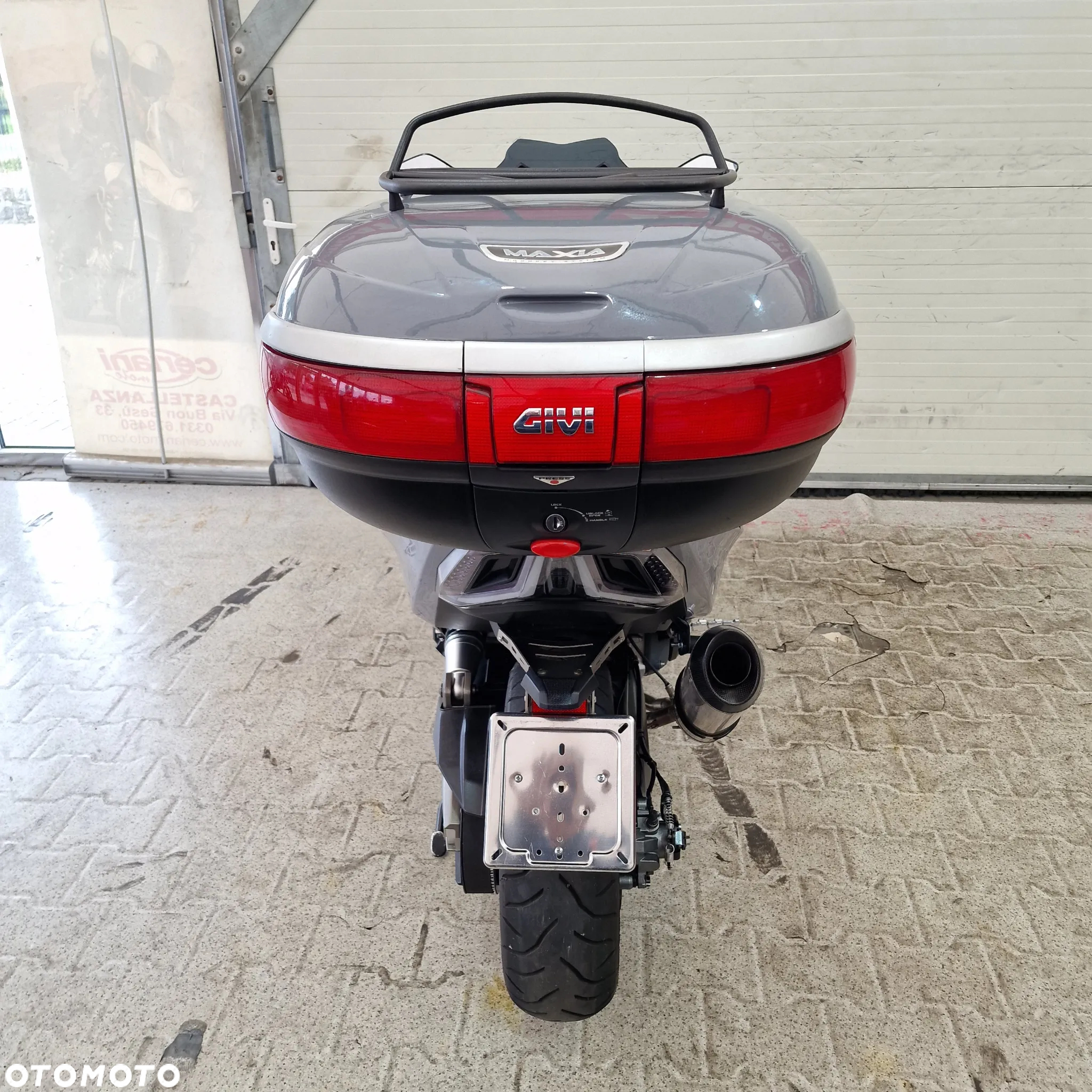 Kymco AK 550 - 25