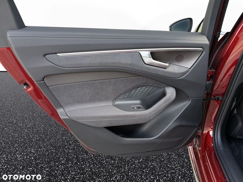 Audi A6 Avant TFSI mHEV Quattro S tronic - 32