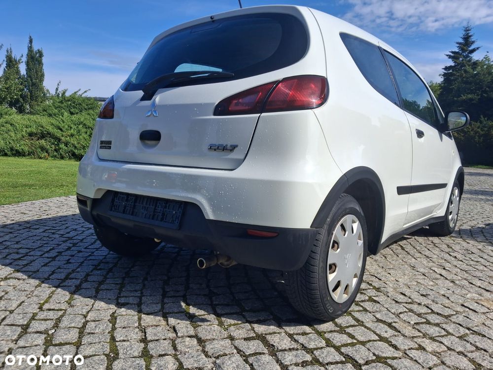 Mitsubishi Colt - 11