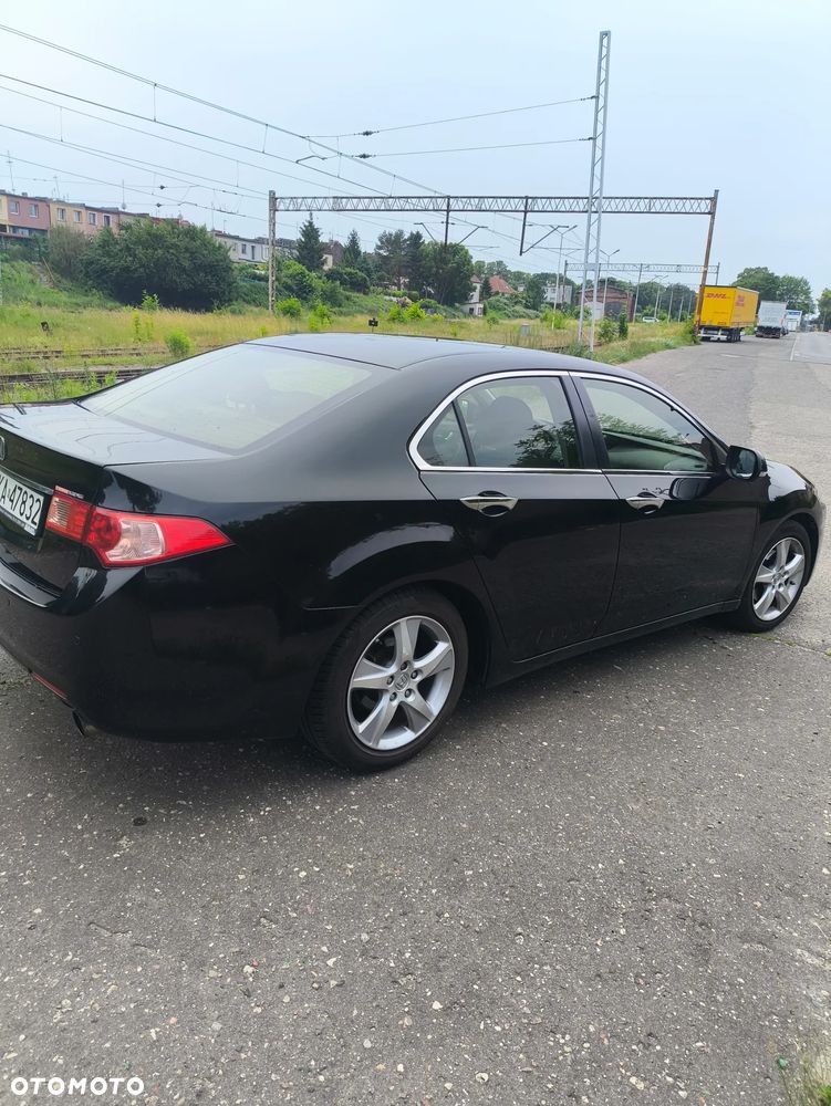 Honda Accord 2.0 Lifestyle - 10