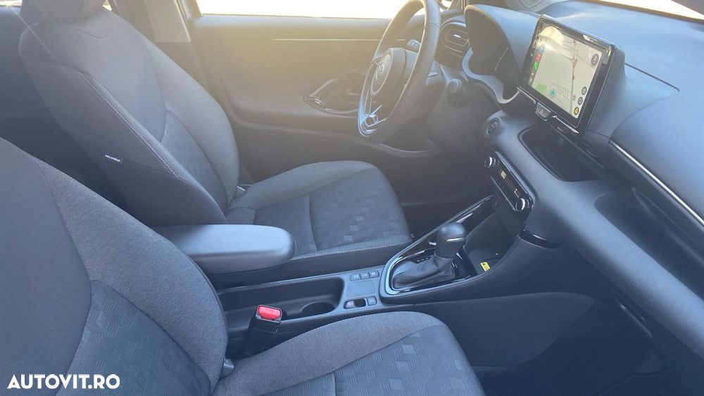 Toyota Yaris 1.5 VVT-i HSD Dynamic - 6