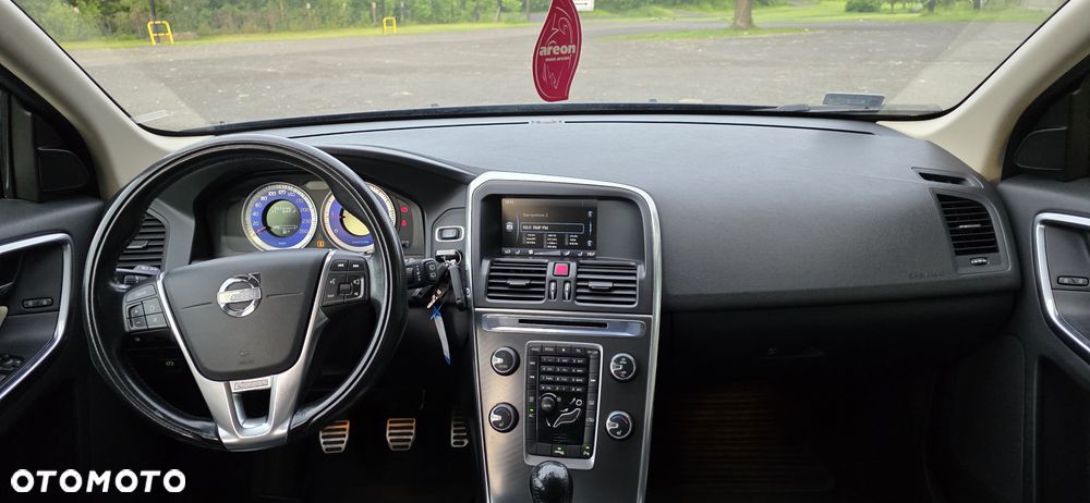 Volvo XC 60 D4 RDesign - 6