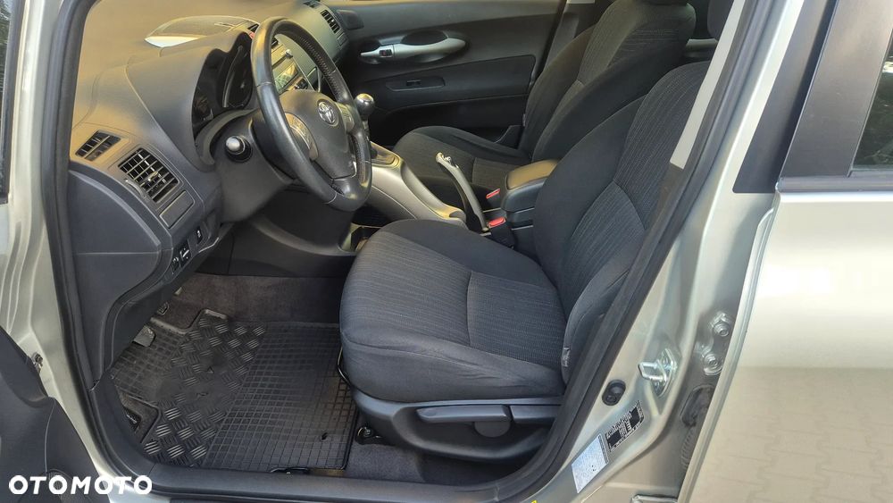 Toyota Auris 1.6 VVT-i Sol - 11