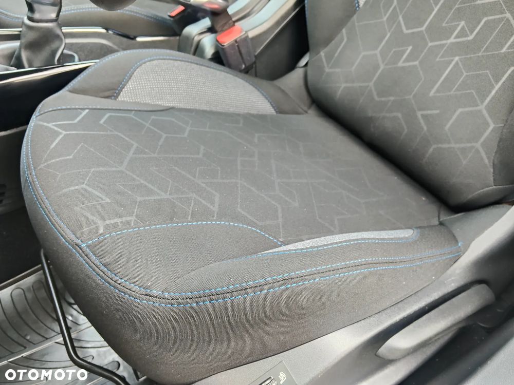 Peugeot 2008 - 22