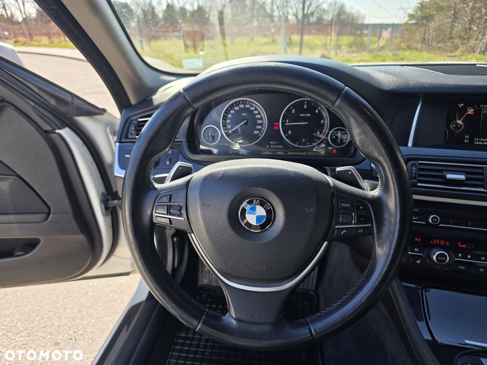 BMW Seria 5 520d - 12
