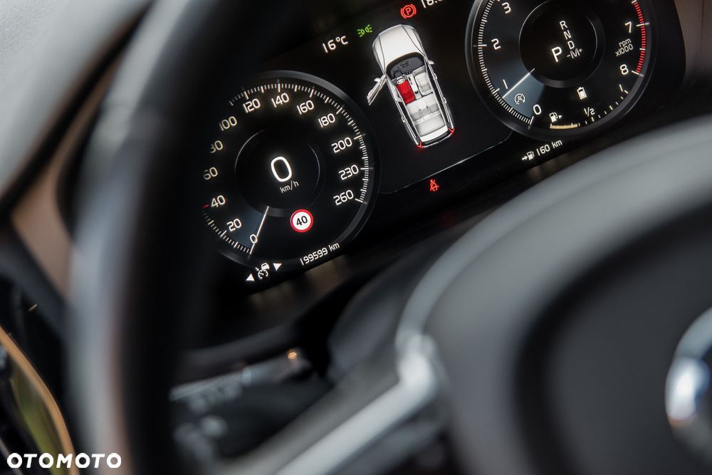 Volvo V60 B4 B Geartronic Momentum Pro - 23