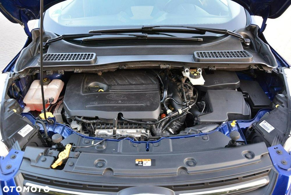 Ford Kuga 1.5 EcoBoost 2x4 Titanium - 38