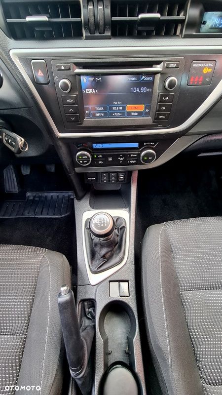 Toyota Auris 2.0 D-4D Comfort - 15
