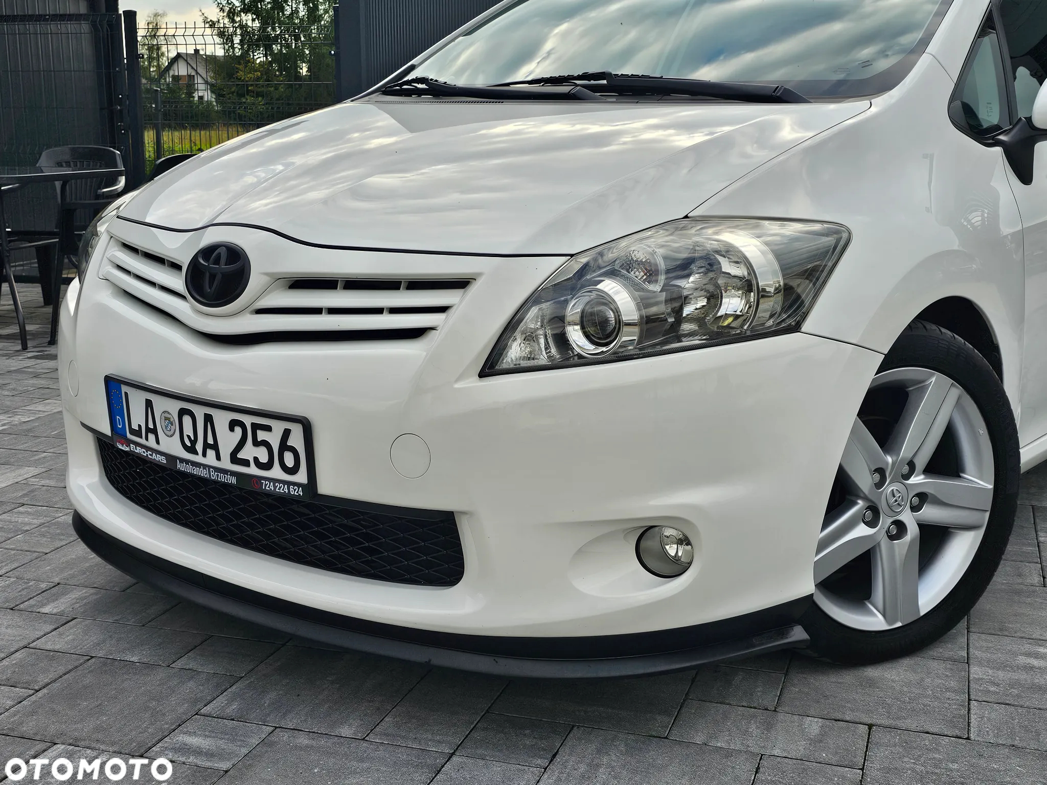 Toyota Auris 1.6 Premium - 21
