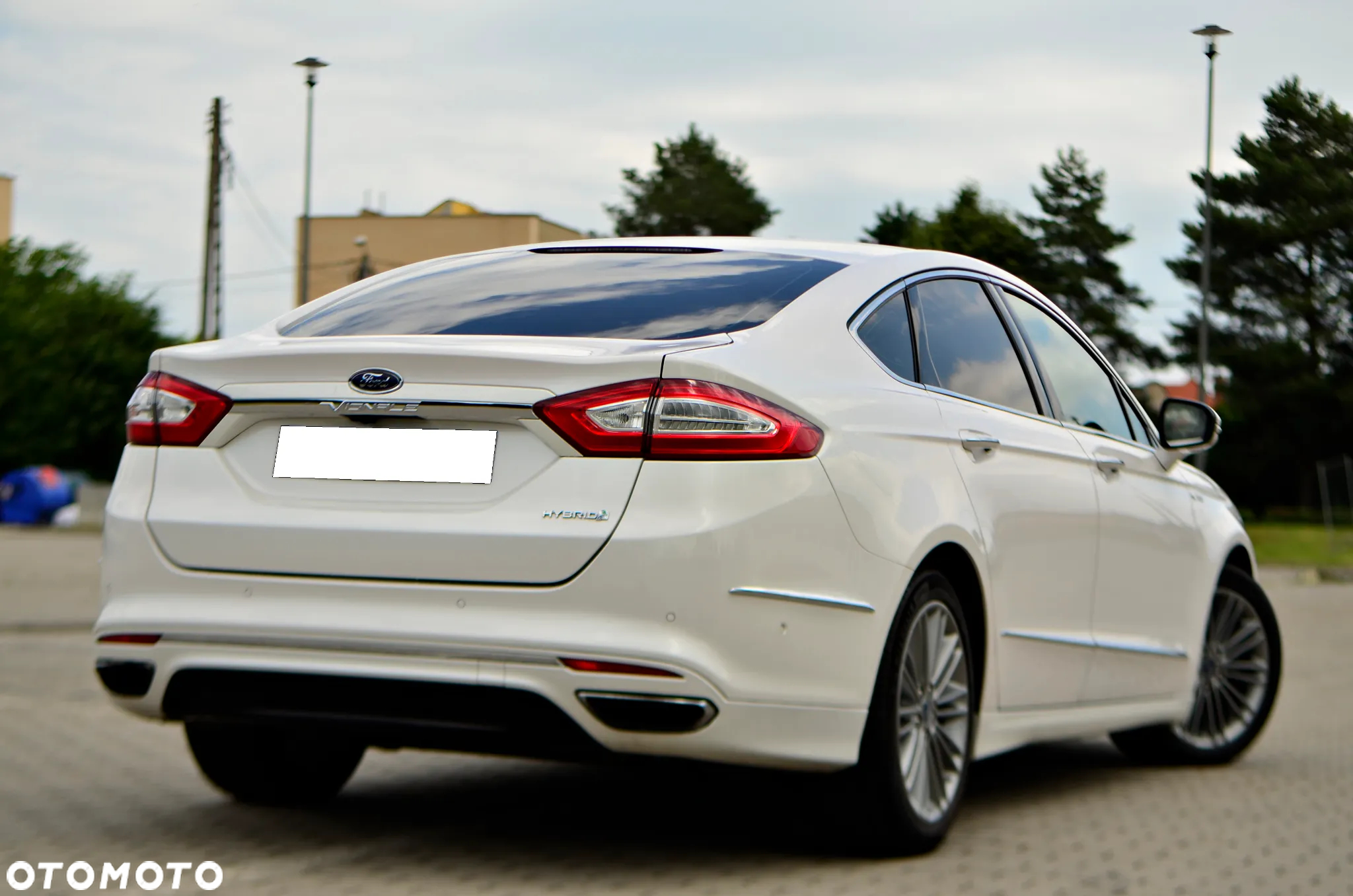 Ford Mondeo Vignale 2.0 Hybrid - 8