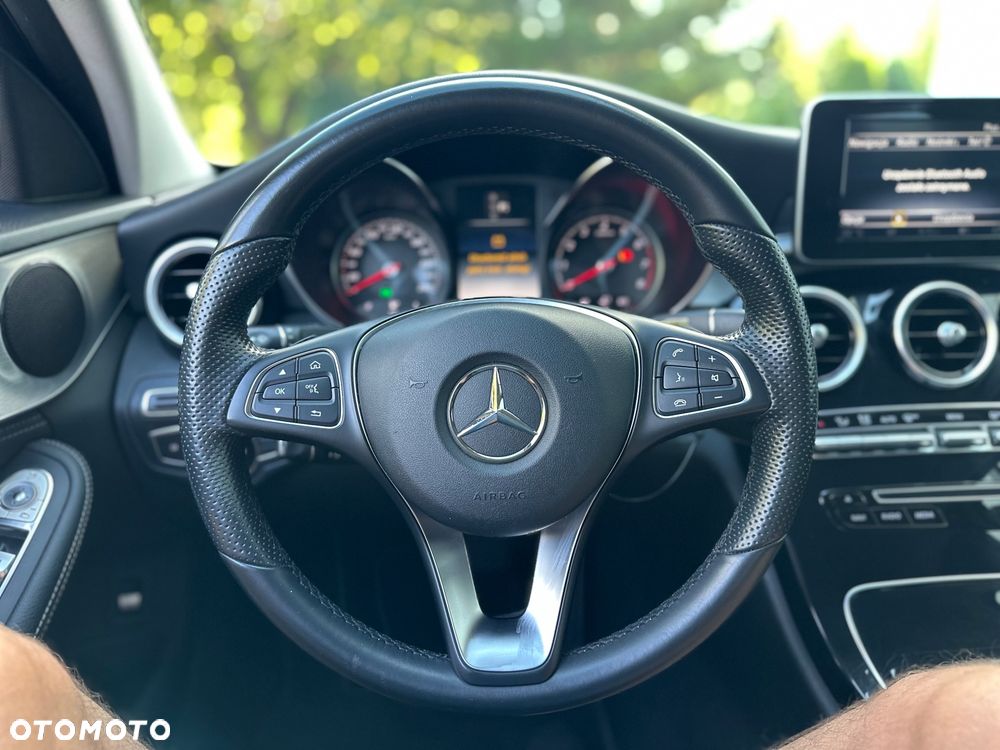 Mercedes-Benz Klasa C 180 T Kompressor Automatik BlueEFFICIENCY Avantgarde - 36