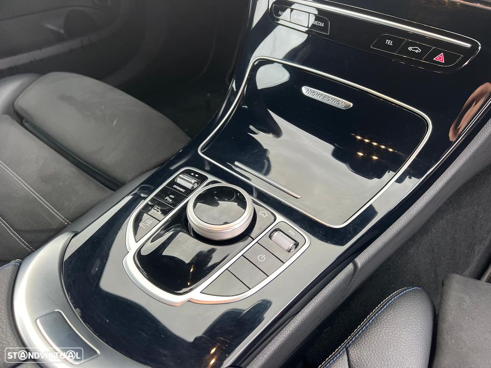 Mercedes-Benz C 300 de AMG Line - 12