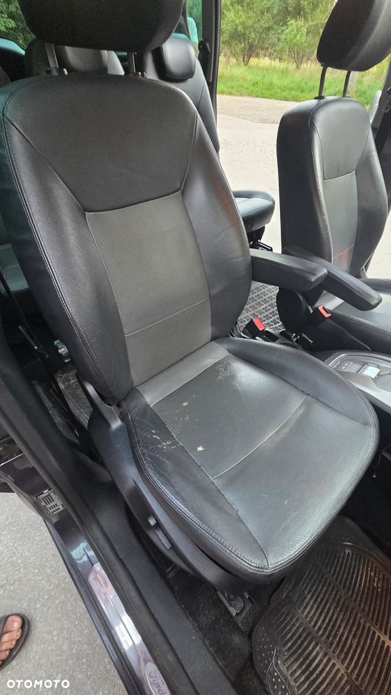 Ford Galaxy 2.0 Titanium - 13