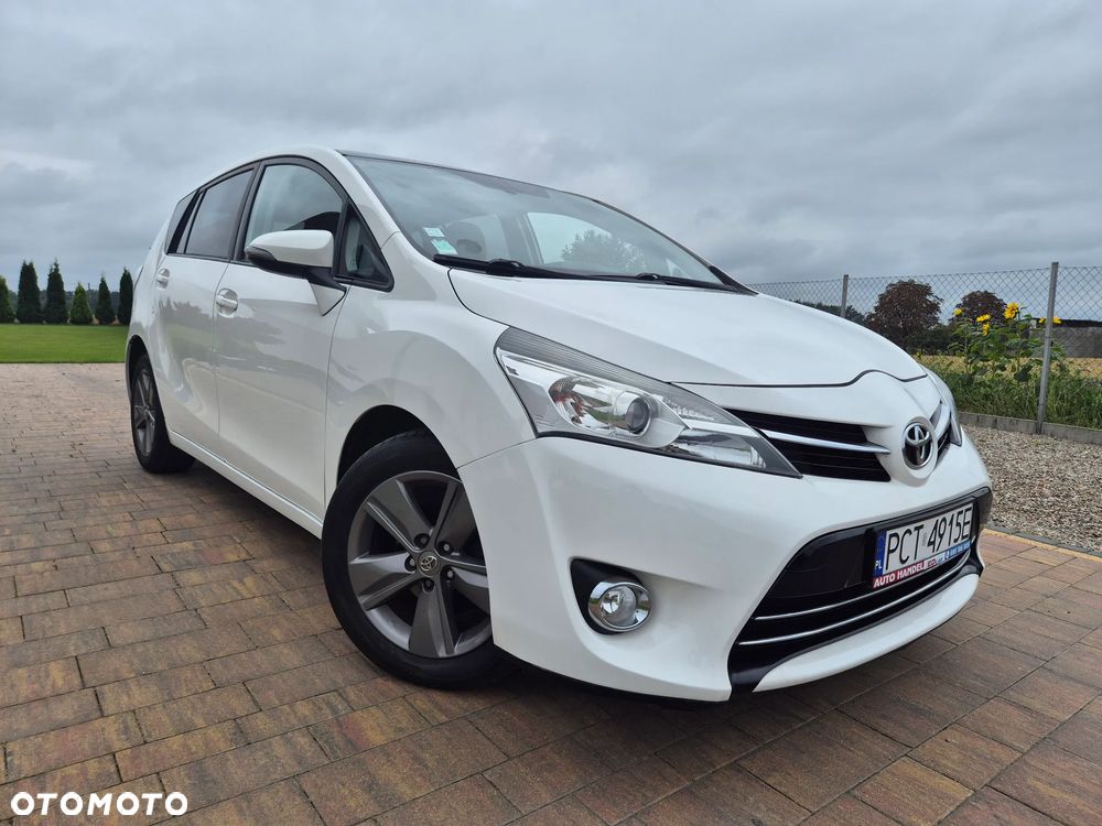 Toyota Verso 1.6 D-4D Premium - 10