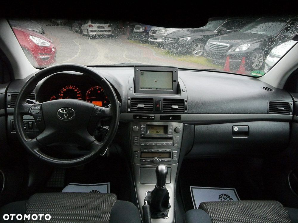 Toyota Avensis 2.0 VVT-i Sol plus Premium - 20