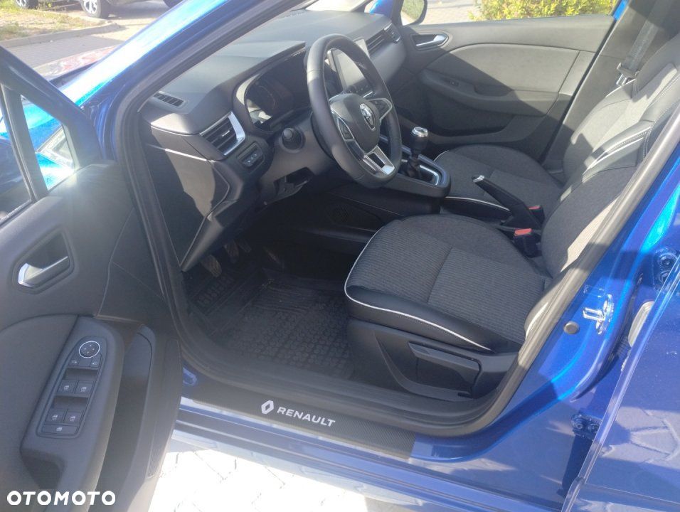 Renault Clio - 6