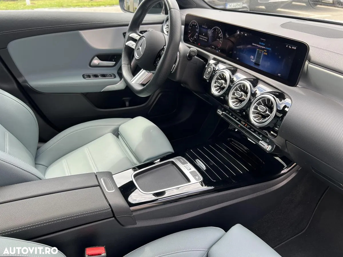 Mercedes-Benz CLA 250 e Coupe - 13