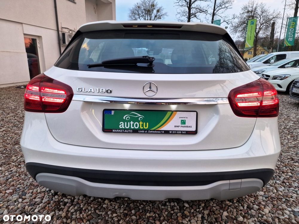 Mercedes-Benz GLA - 5