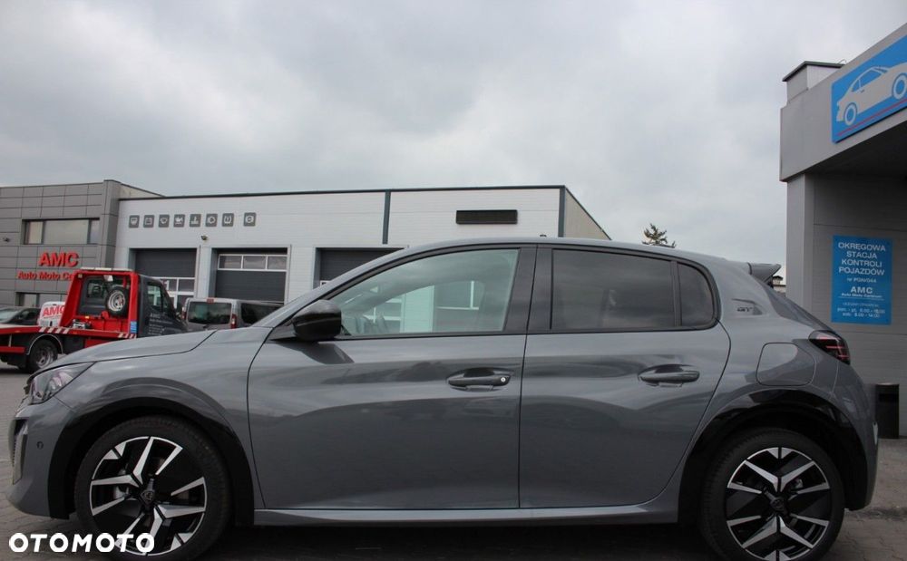 Peugeot 208 - 9