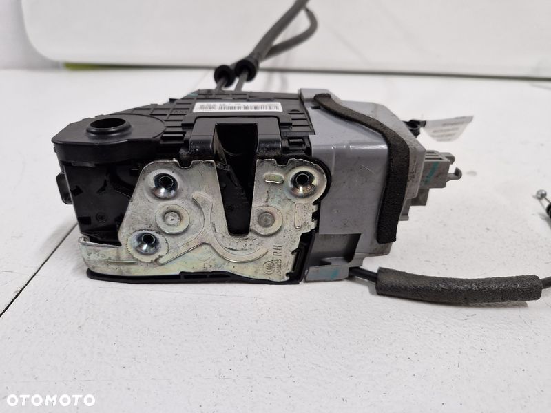 HYUNDAI TUCSON 3 III ZAMEK DRZWI PRAWY PRZÓD PRZEDNI 5 PIN EU 81320-D3000 - 6