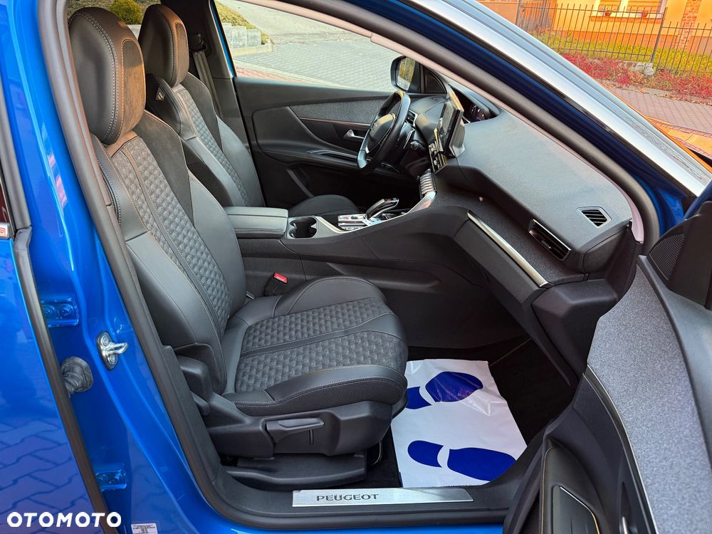 Peugeot 3008 1.5 BlueHDi Road Trip S&S EAT8 - 19