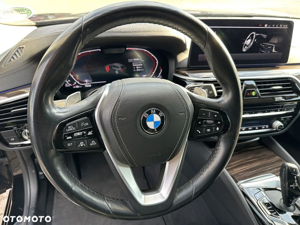 BMW Seria 5 540d xDrive Luxury Line - 16
