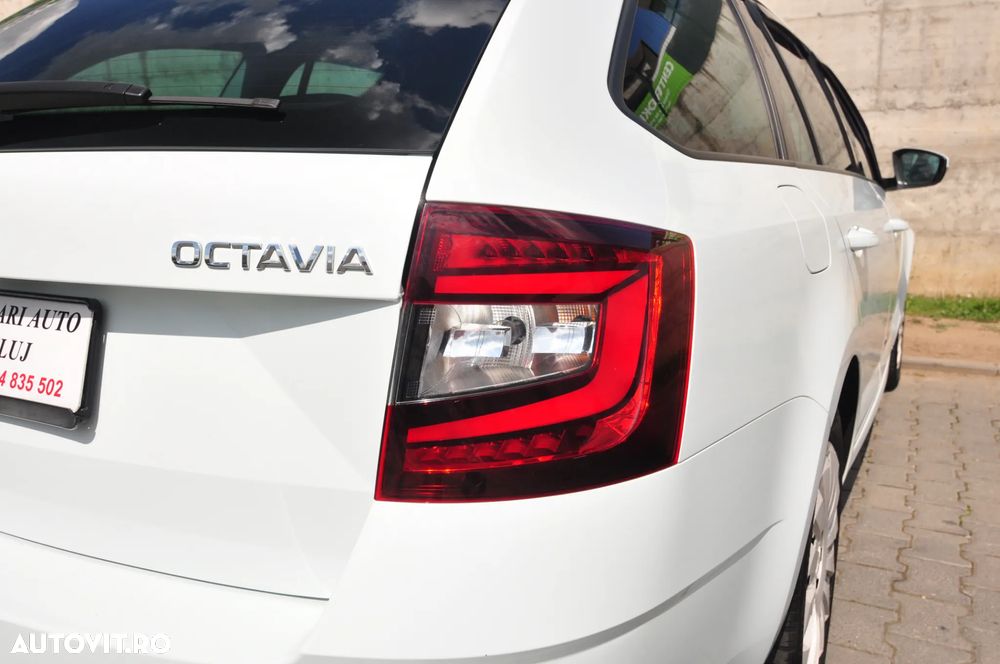 Skoda Octavia 1.6 TDI DSG Ambition - 13