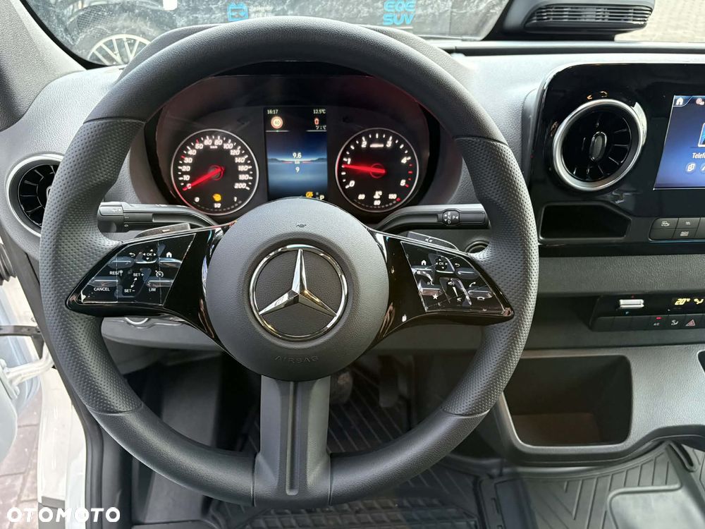 Mercedes-Benz Sprinter - 8
